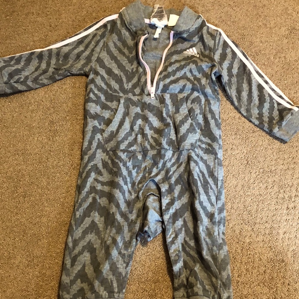 All in one Adidas jumper